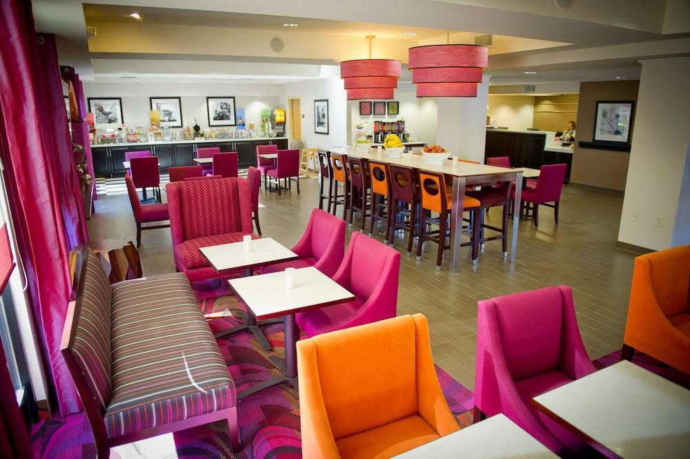 Hampton Inn Oakland-Hayward Luaran gambar