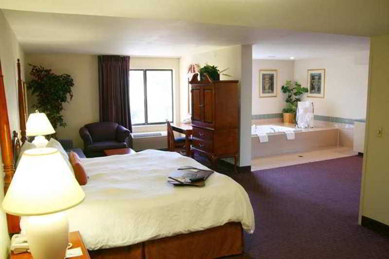 Hampton Inn Oakland-Hayward Bilik gambar